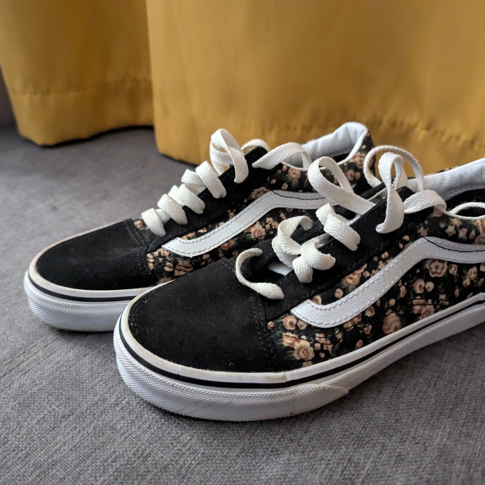 Vans Black Floral Sneakers - Picture 4 of 6